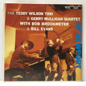 At Newport (USED LP)